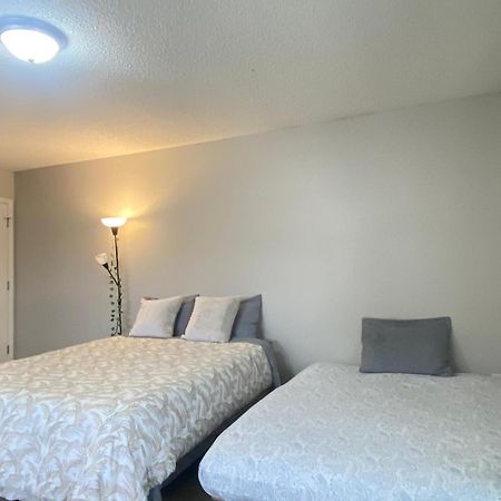 Private Room & Bathroom Close To Downtown Raleigh Exterior photo